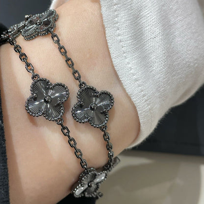 [Basjewels]CLOVER 5 MOTIF BLACK BRACELET