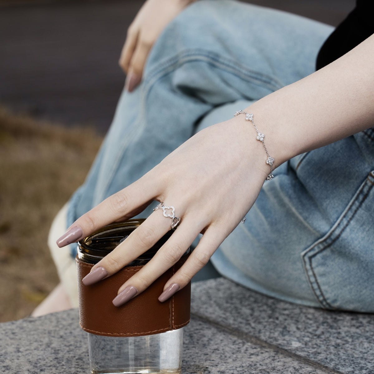 [baslovejewels]Four-Leaf Clover Hollow Butterfly Bracelet