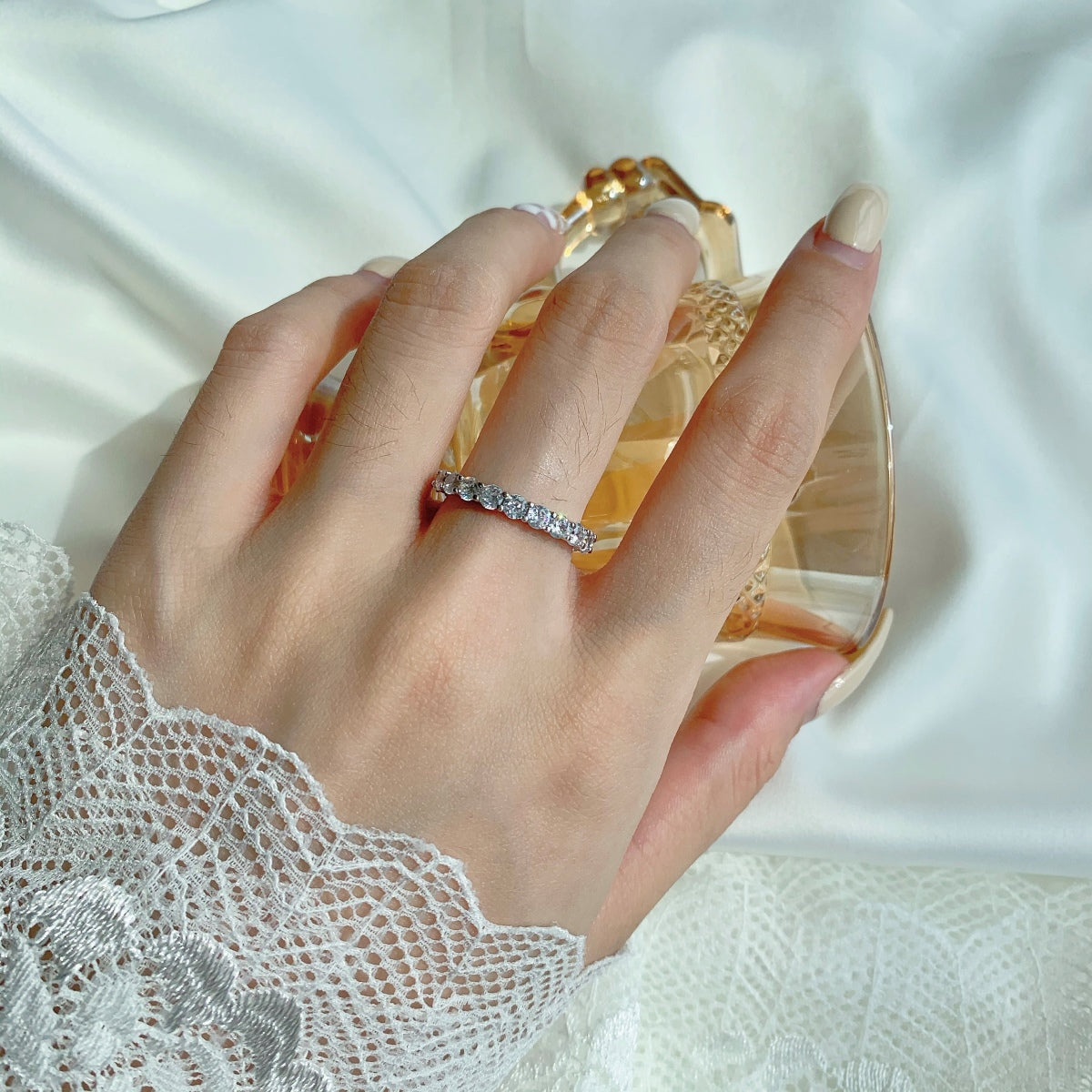 [baslovejewels]Sparkling Round Cut Tennis Ring