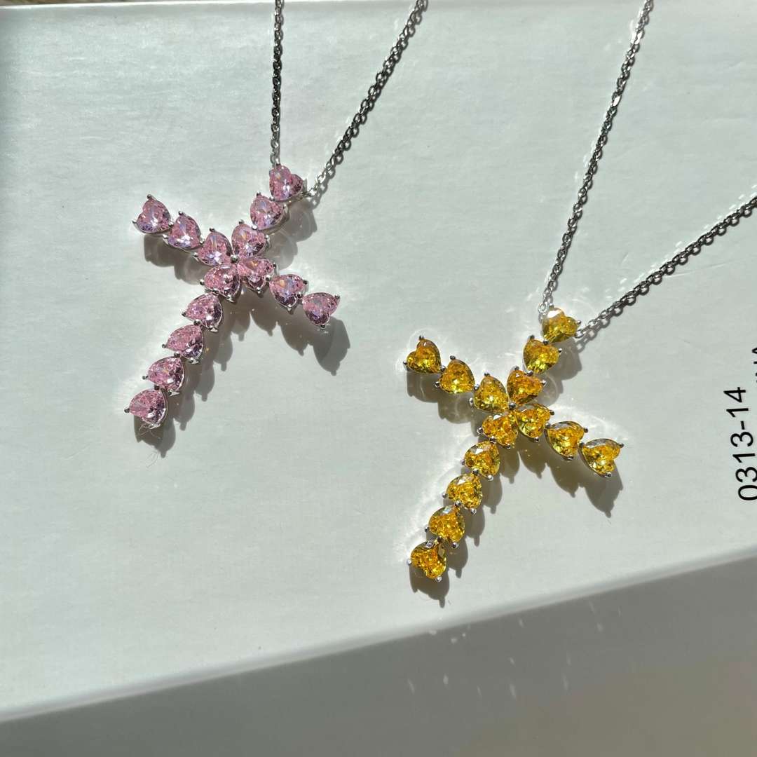 [baslovejewels]Radiant Cross Shape Necklace