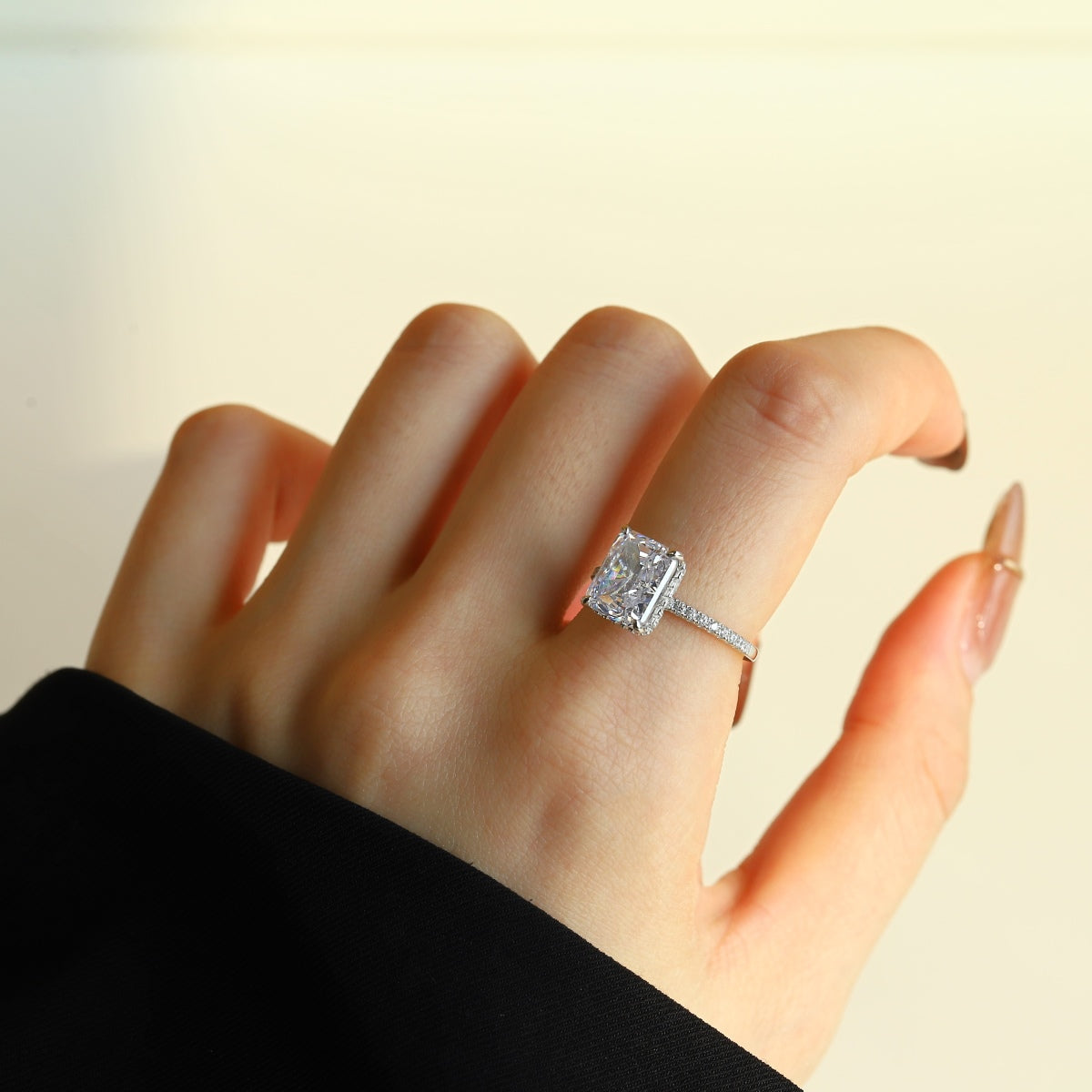 [baslovejewels]4.0 Carat Luxurious Engagement Ring