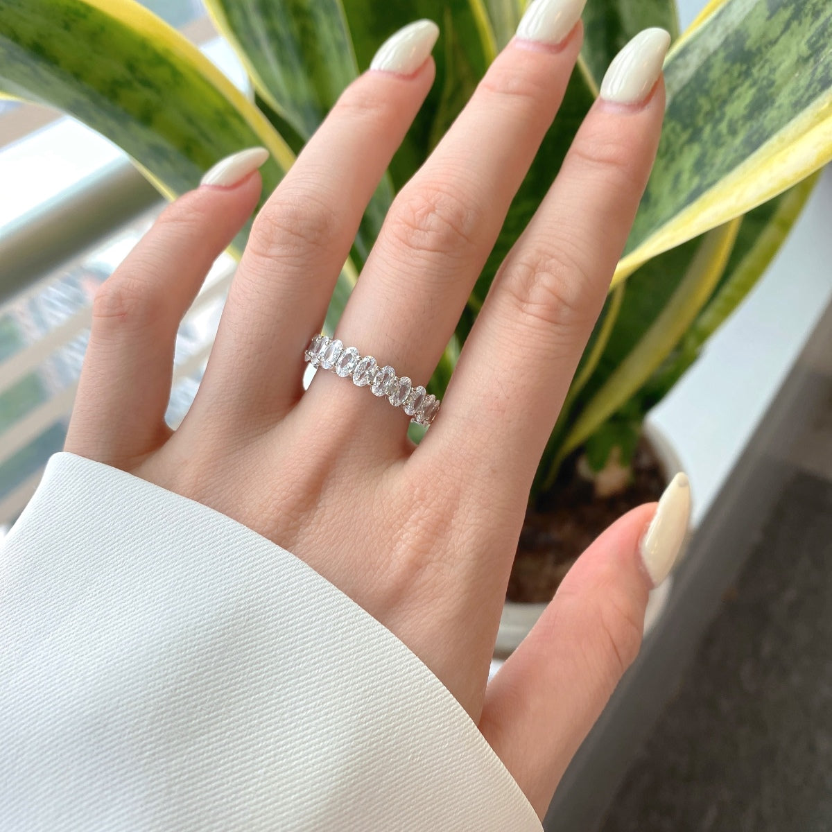 [baslovejewels]Ornate Oval Cut Tennis Ring