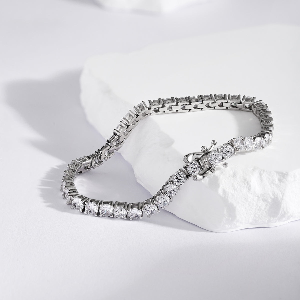 [baslovejewels]Luxurious Ornate Round Cut Tennis Bracelet
