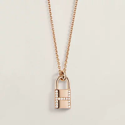 [Basjewels]HM ADVANCED NICHE LOCK HEAD NECKLACE DIAMONDS