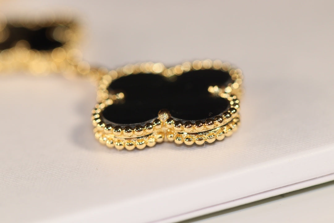 [Basjewels]CLOVER EARRINGS GOLD ONYX MOP 3 MOTIF