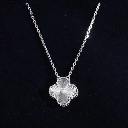 [Basjewels]CLOVER  15MM DIAMOND LASER NECKLACE SILVER