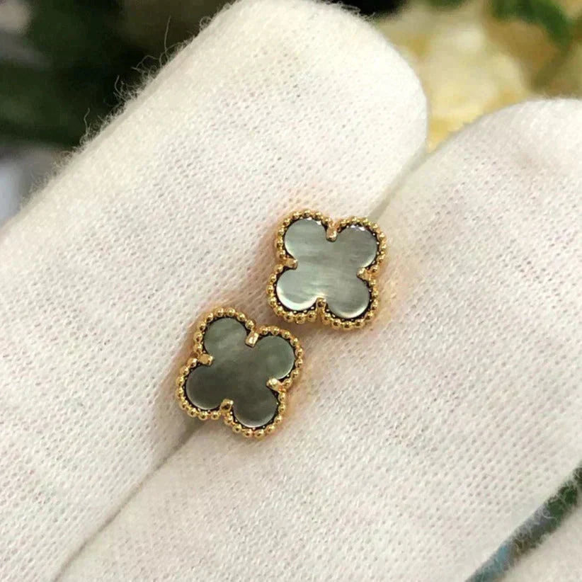 [Basjewels]CLOVER MINI 9.5MM GRAY MOP EARRINGS