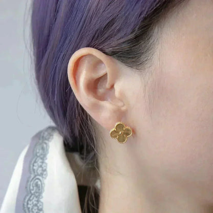 [Basjewels]CLOVER MEDIUM 1 MOTIFS LASER EARRINGS