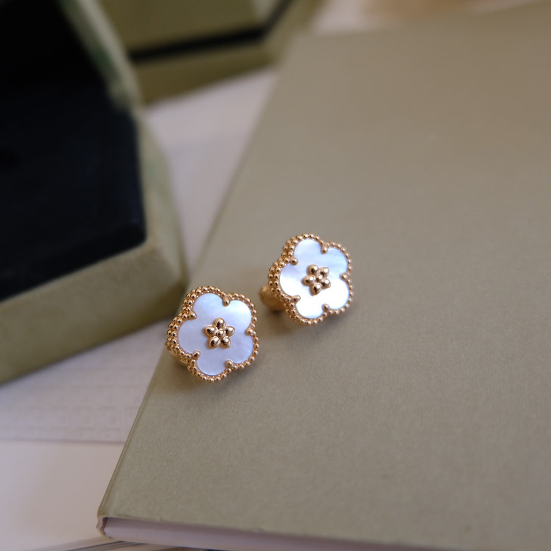 [Basjewels]LUCKY PINK GOLD WHITE MOP EARRINGS