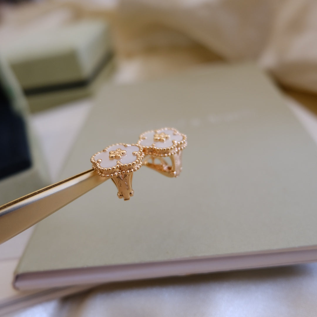 [Basjewels]LUCKY PINK GOLD WHITE MOP EARRINGS