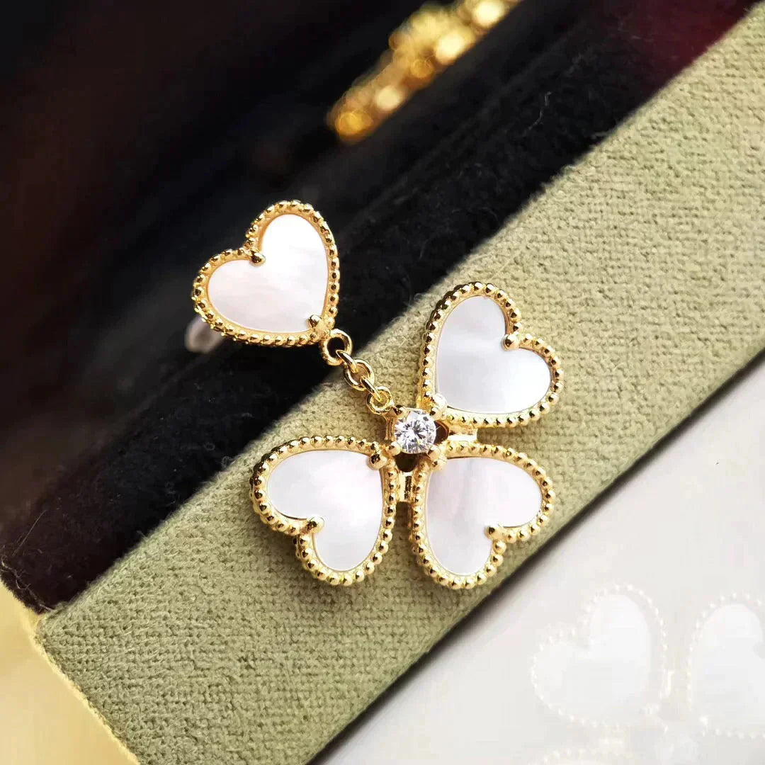 [Basjewels]CLOVER SWEET WHITE MOP EARRINGS