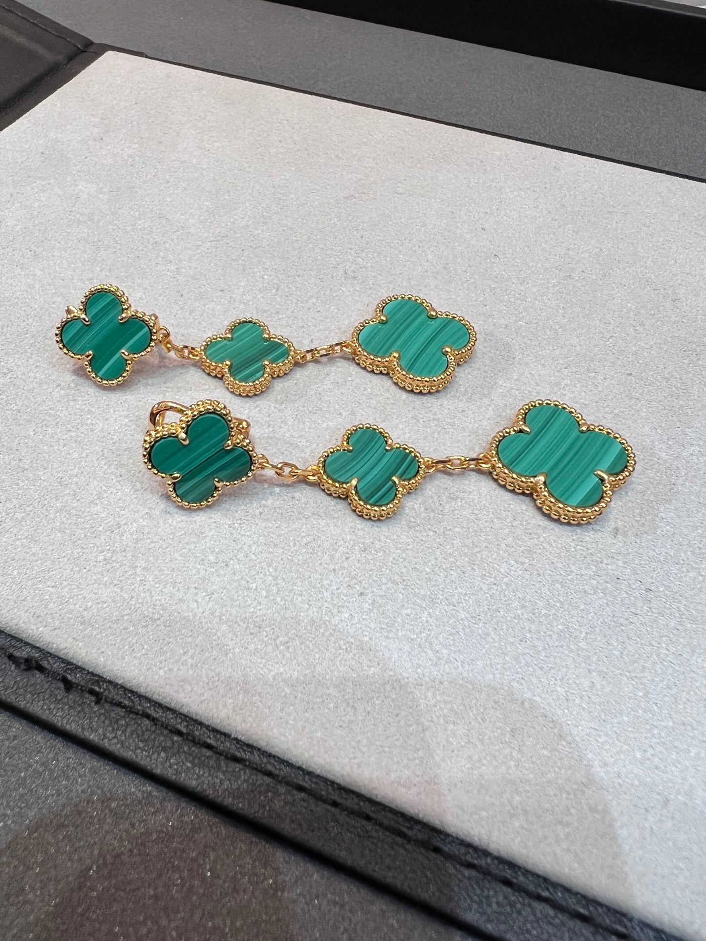 [Basjewels]CLOVER MALACHITE 3 MOTIFS GOLD