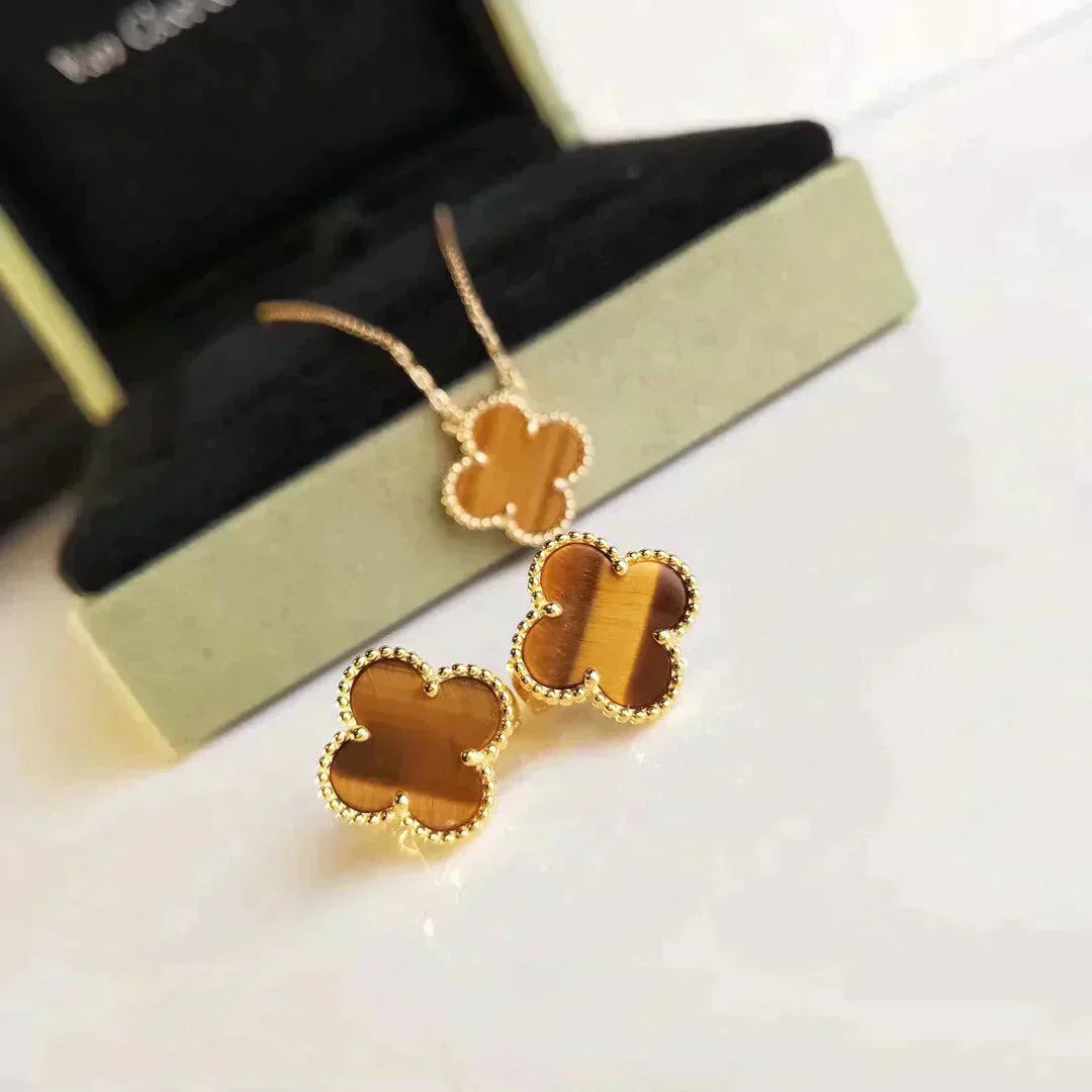 [Basjewels]CLOVER MEDIUM 1 MOTIFS TIGER EYE EARRINGS