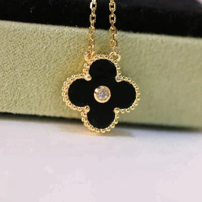 [Basjewels]CLOVER 15MM DIAMOND ONYX NECKLACE