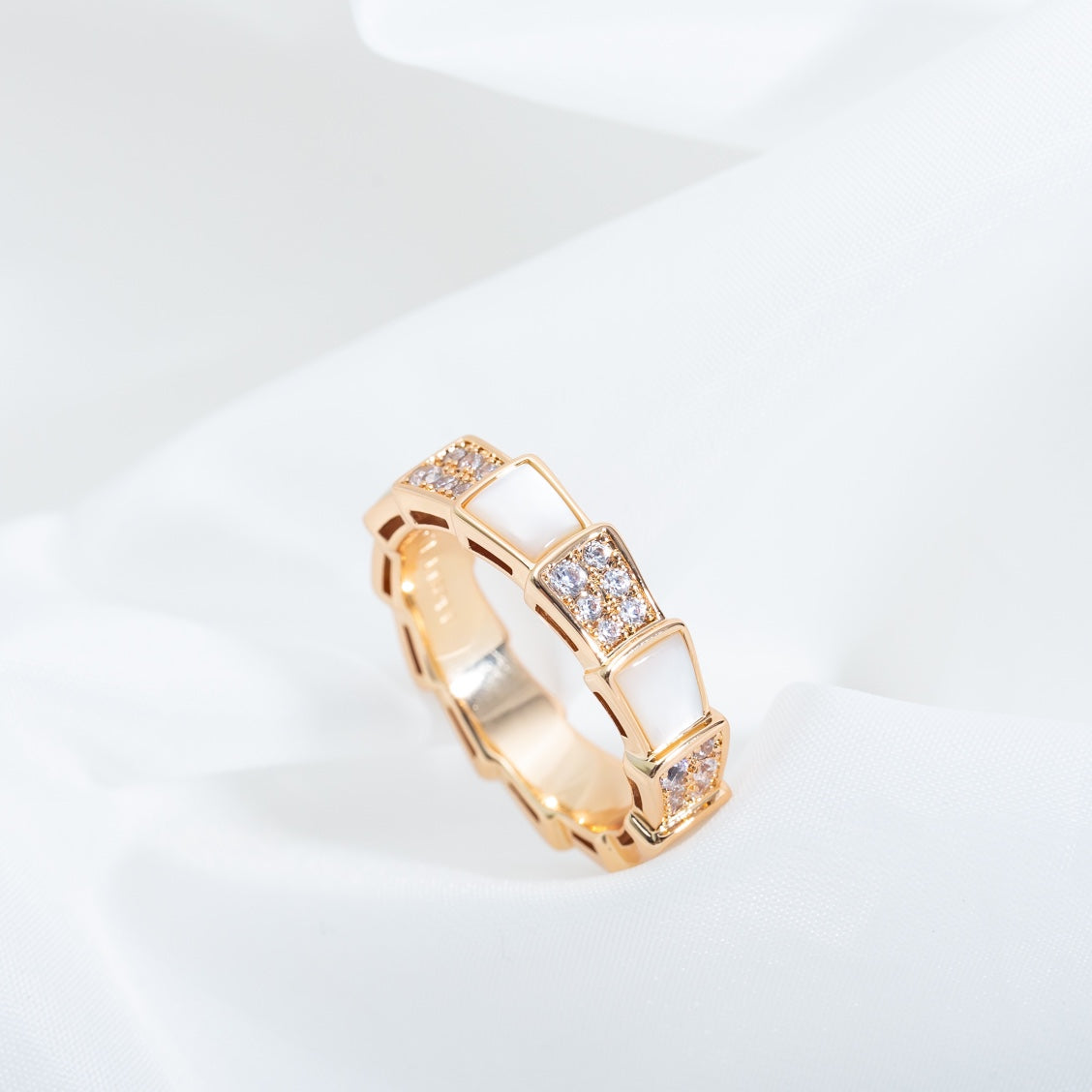 [Basjewels]SERPENTI RING PINK GOLD MOP DIAMOND PAVED 4MM