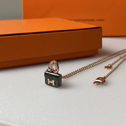 [baslovejewels]CONSTANCE BLACK PEDANT PINK GOLD NECKLACE