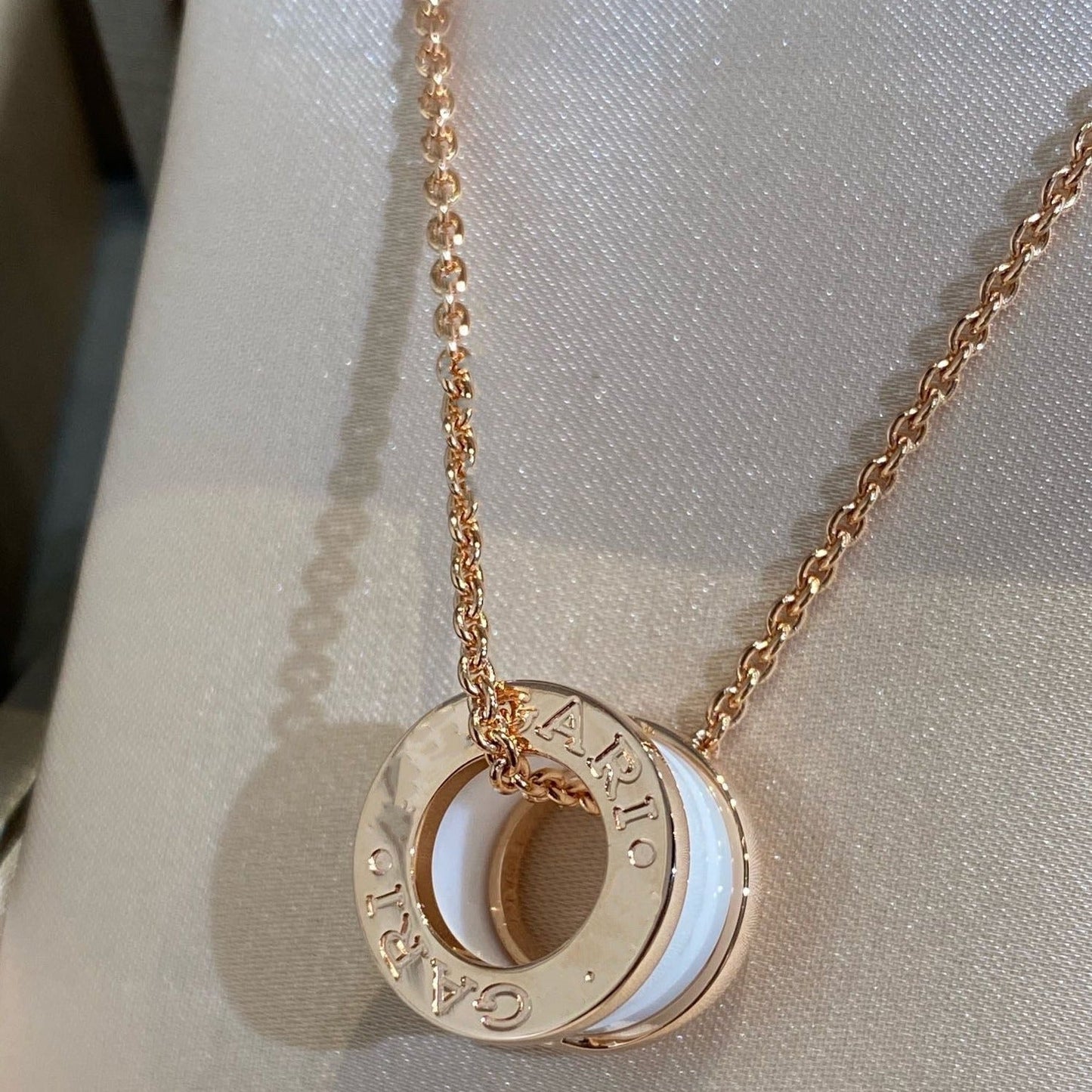 [Basjewels]ZERO 1 WHITE CERAMIC PINK GOLD NECKLACE