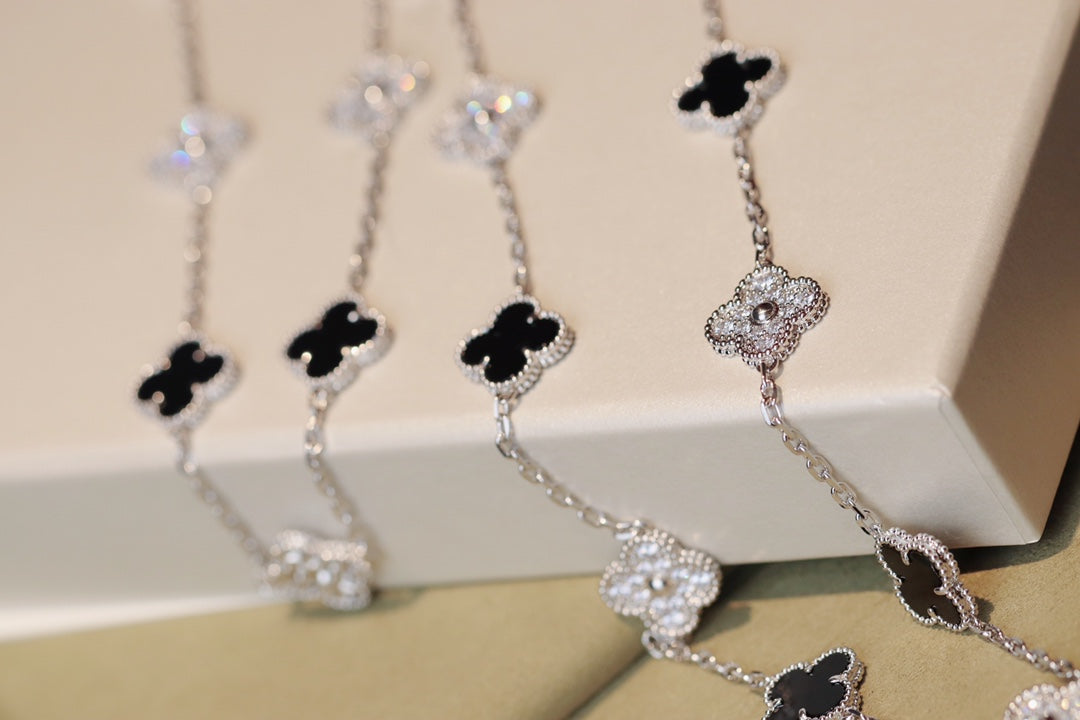 [Basjewels]CLOVER 20 MOTIFS ONYX DIAMOND SILVER