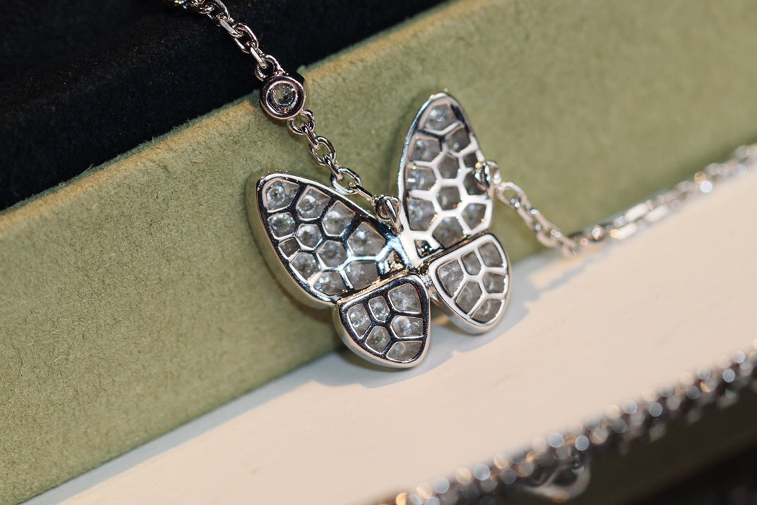 [Basjewels]BUTTERFLY DIAMOND NECKLACE