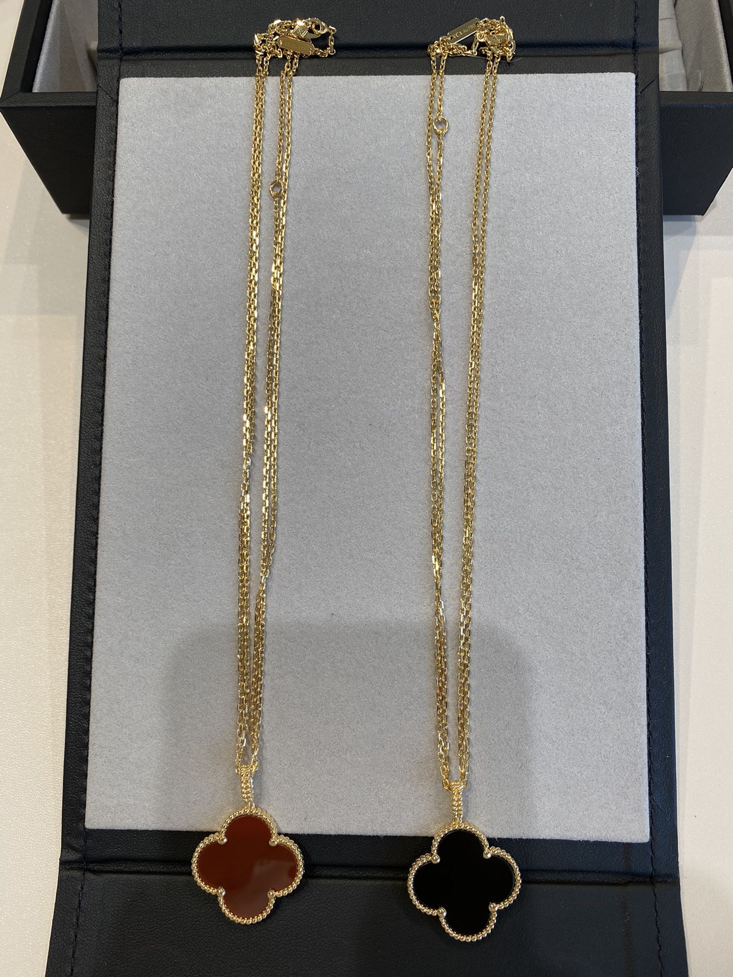 [Basjewels]CLOVER 25MM NECKLACE GOLD CARNELIAN