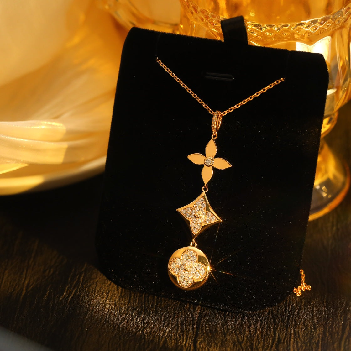 [Basjewels]STAR AND SUN DIAMOND PINK GOLD NECKLACE