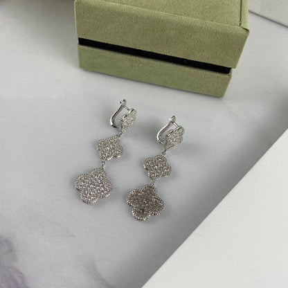 [Basjewels]CLOVER 3 MOTIF DIAMOND SILVER DROP EARRINGS