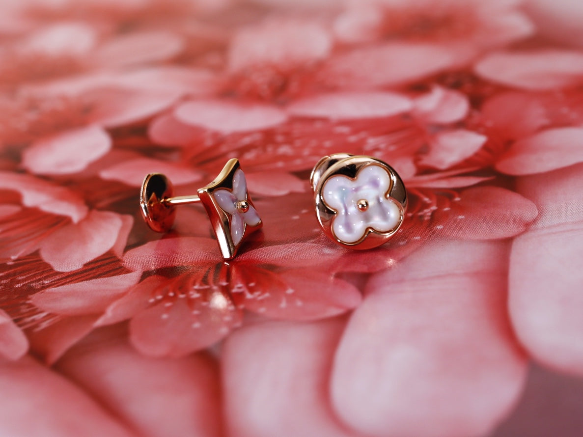 [baslovejewels]STAR AND SUN PINK GOLD MOP STUD EARRINGS