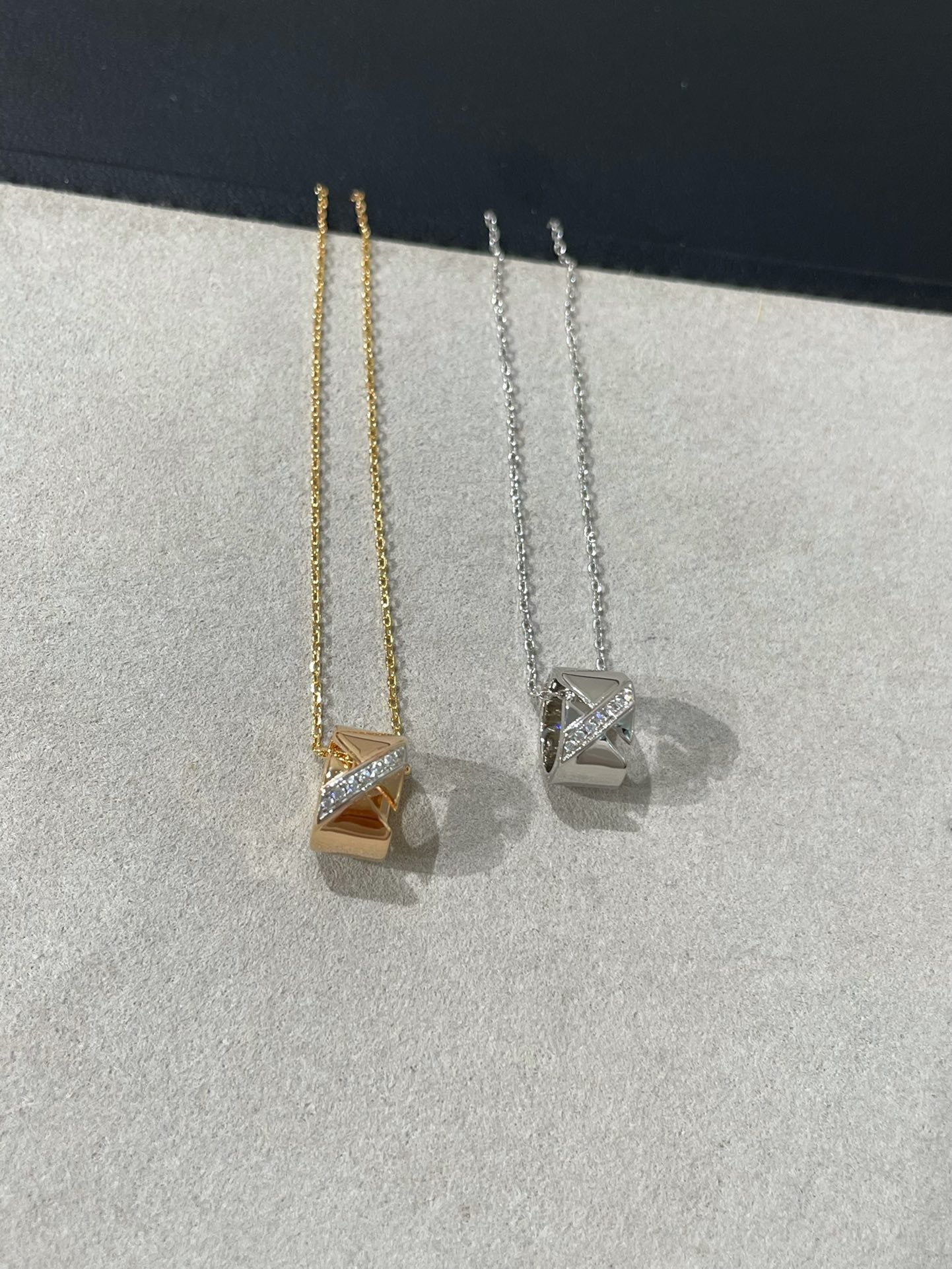 [baslovejewels]LIENS EVIDENCE DIAMOND NECKLACE