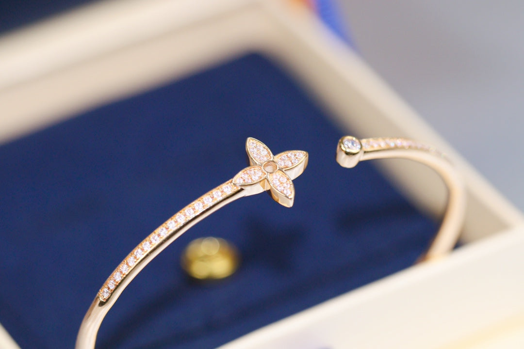 [baslovejewels]IDYLLE PINK GOLD OPEN BRACELET DIAMOND PAVED