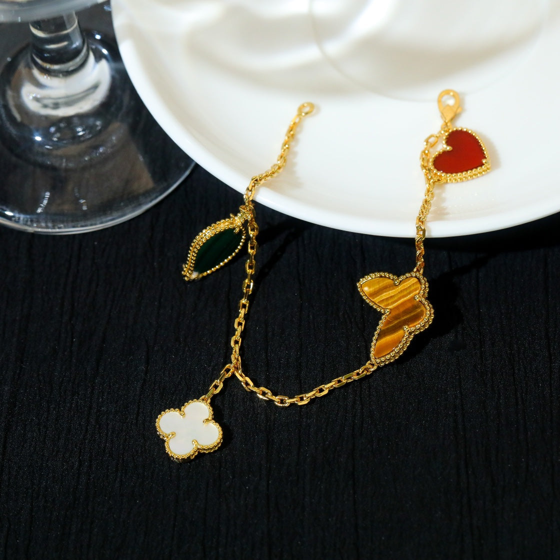 [Basjewels]LUCKY SPRING 5 MOTIF GOLD BRACELET