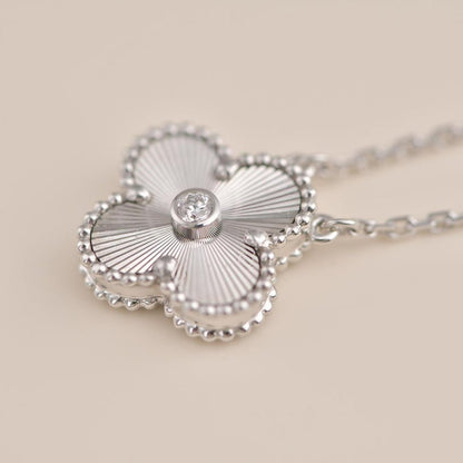 [Basjewels]CLOVER  15MM DIAMOND LASER NECKLACE SILVER