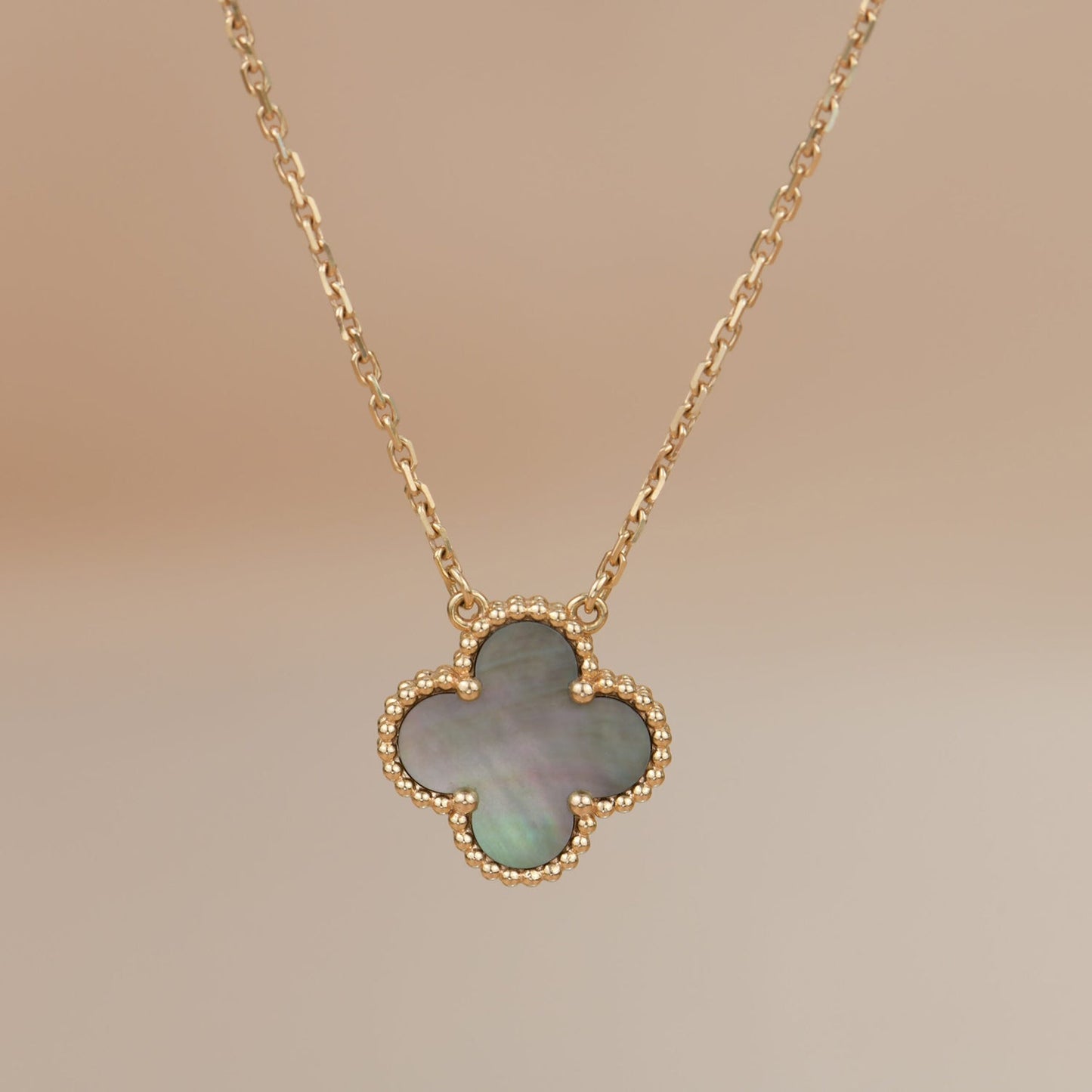 [Basjewels]CLOVER 15MM  GRAY MOTHER OF PEARL NECKLACE