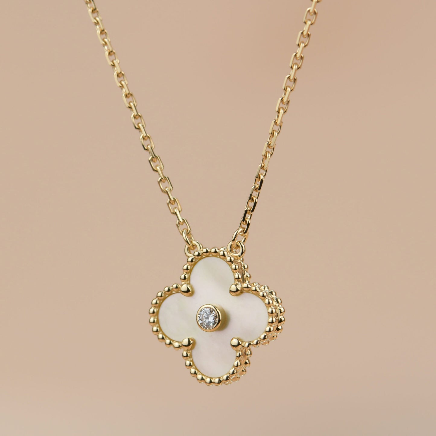 [Basjewels]CLOVER 15MM DIAMOND GOLD MOTHER OF PEARL NECKLACE