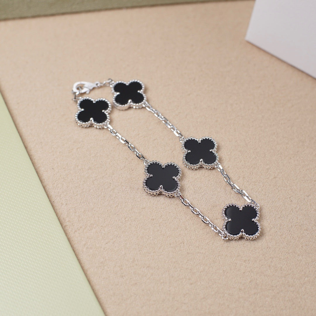 [Basjewels]CLOVER 5 MOTIF ONYXS  BRACELET SILVER