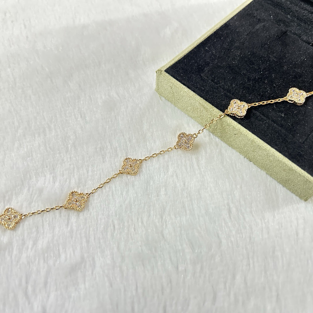 [baslovejewels]CLOVER 6 MOTIF DIAMOND BRACELET