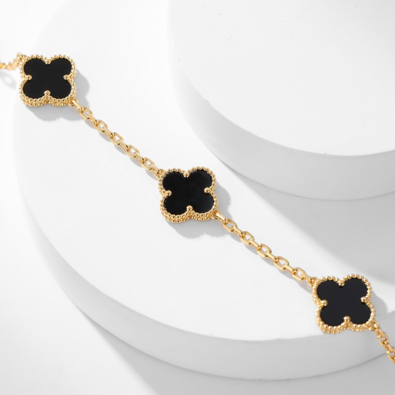 [Basjewels]CLOVER 10 MOTIFS ONYX NECKLACE