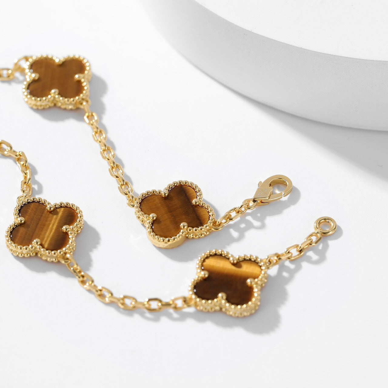 [Basjewels]CLOVER 10 MOTIFS TIGER EYE NECKLACE