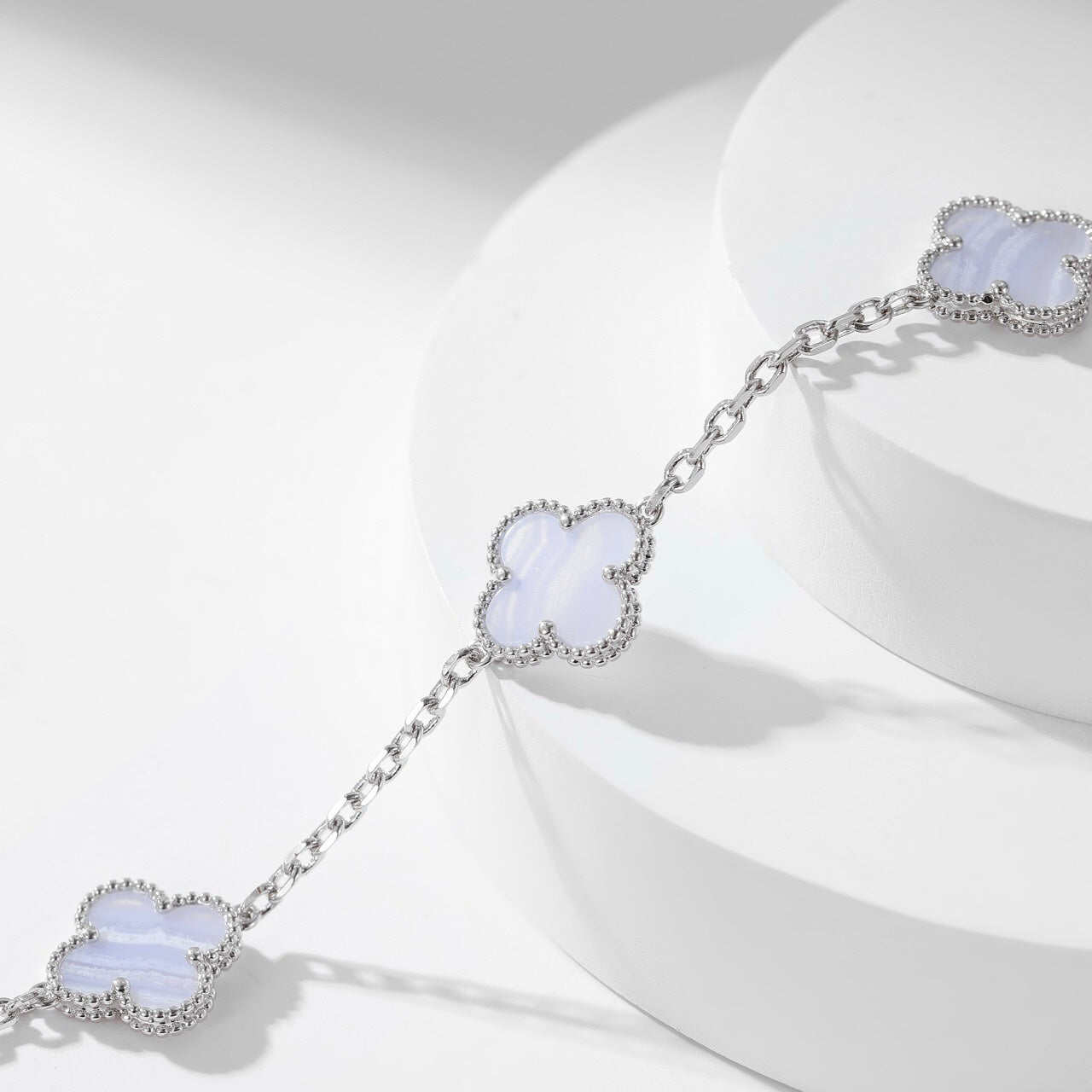 [Basjewels]CLOVER 10 MOTIFS PURPLE CHALCEDONY NECKLACE