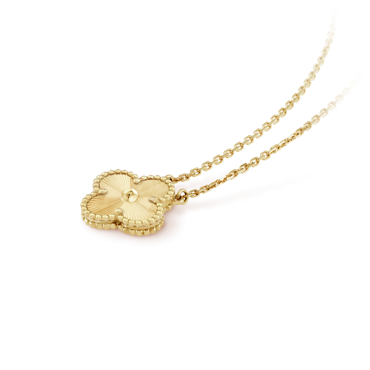 [Basjewels]CLOVER 15MM LASER NECKLACE