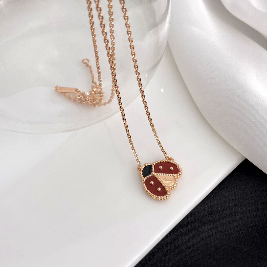 [Basjewels]LUCKY  CARNELIANS LADYBUG NECKLACE