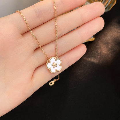 [Basjewels]LUCKY  WHITE MOP  PLUM BLOSSOM NECKLACE