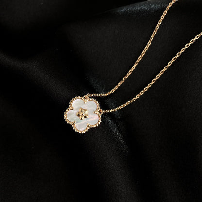 [Basjewels]LUCKY  WHITE MOP  PLUM BLOSSOM NECKLACE