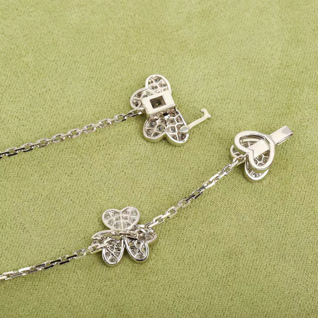 [Basjewels]FRIVOLE SILVER 9 FLOWERS NECKLACE