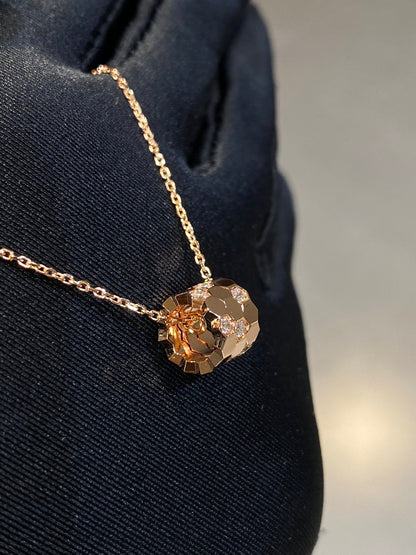 [Basjewels]BEE LOVE DIAMOND NECKLACE