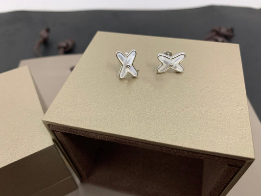 [baslovejewels]JEUX DE WHITE MOP SILVER DIAMOND EARRINGS