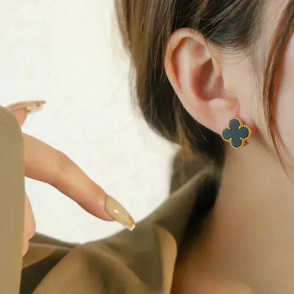 [Basjewels]CLOVER MEDIUM 1 MOTIFS  ONYX STUD EARRINGS