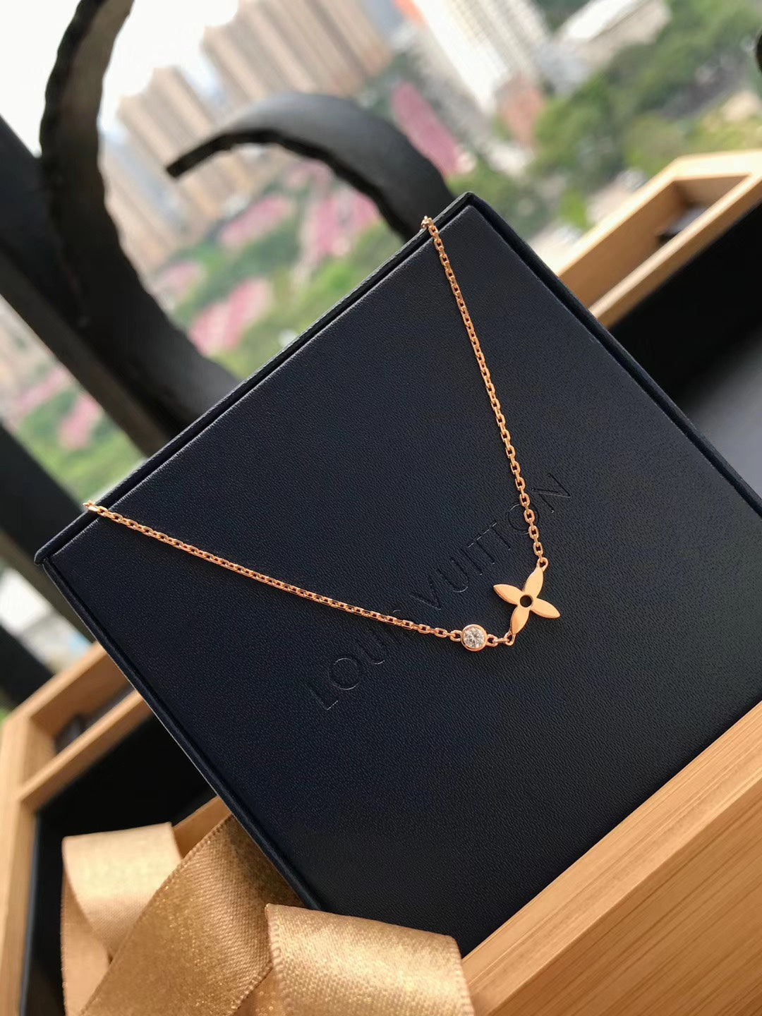[baslovejewels]BLOSSOM PENDANT PINK GOLD AND DIAMOND