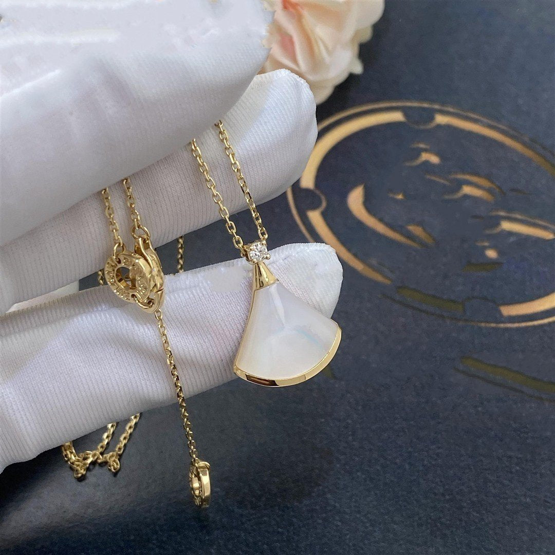 [Basjewels]DREAM NECKLACE WHITE MOP GOLD 1 DIAMOND