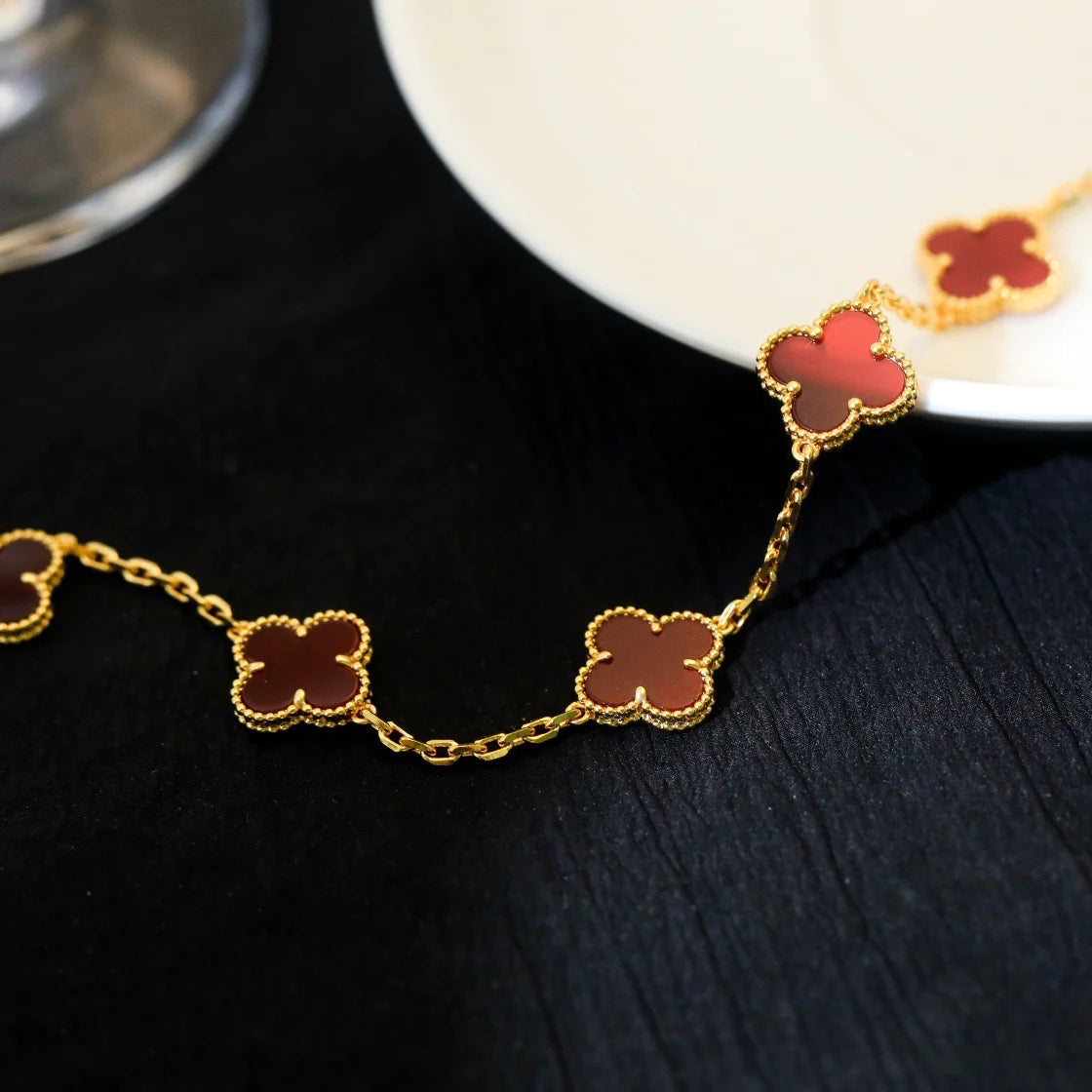 [Basjewels]CLOVER 5 MOTIFS RED AGATE  BRACELET