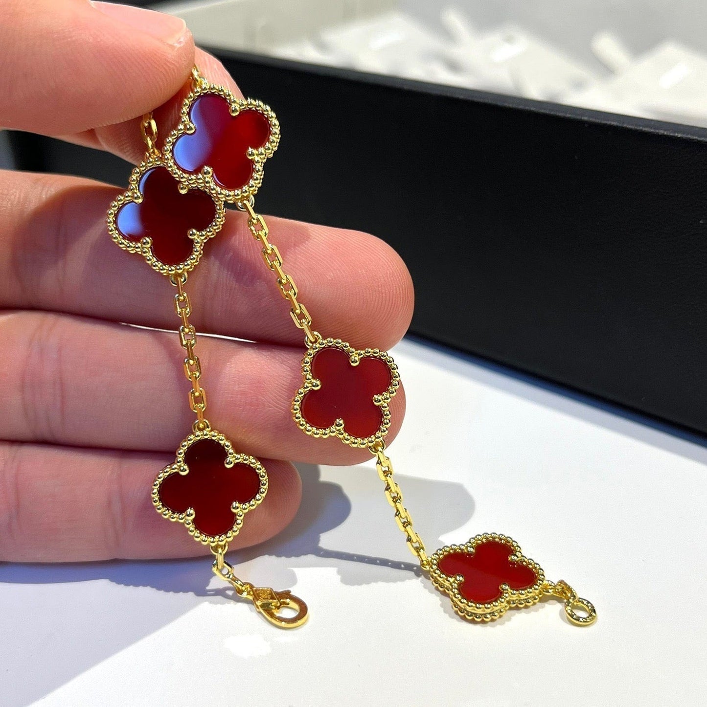 [Basjewels]CLOVER 5 MOTIFS RED AGATE  BRACELET